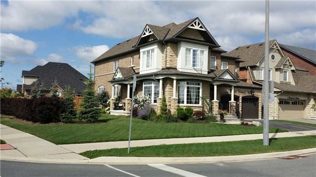 2 Learmont Ave, Caledon, L7C3N3 | Image 3