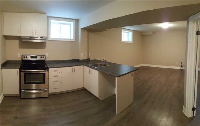 100 Falstaff Ave N, Toronto, M6L2E4 | Image 2