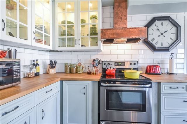 7 Laidlaw Ave, Brampton, L6S5W1 | Image 2