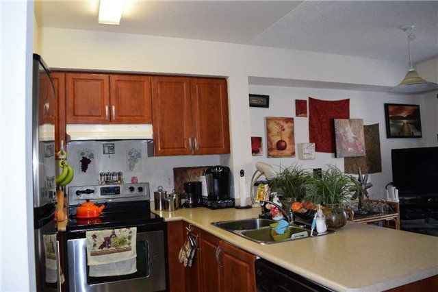 2002 - 3049 Finch Ave W, Toronto, M9M0A5 | Image 3