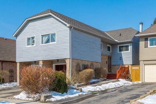 21 Bigham Cres, Toronto, M9C5C5 | Image 2