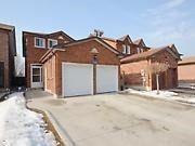 7140 Dalewood Dr, Mississauga, L4T4E9 | Image 2