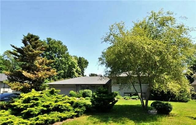 261 Pinehurst Dr, Oakville, L6J4X2 | Image 2