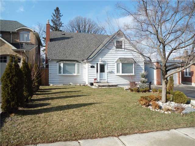 16 Barker Ave, Toronto, M9V1E5 | Image 2