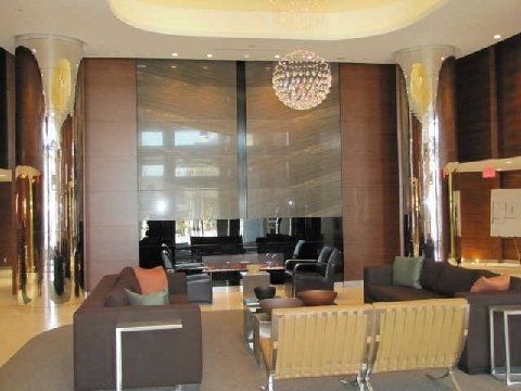 1809 - 5 Valhalla Inn Rd, Toronto, M9B 0B1 | Image 2