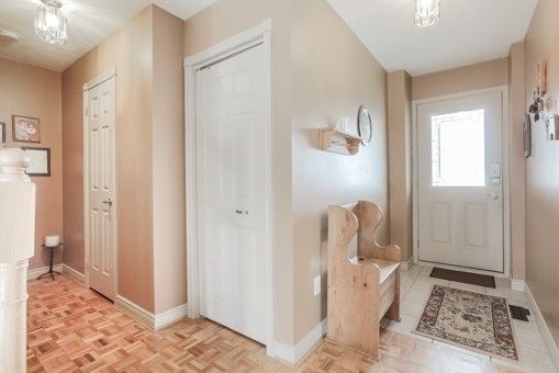 3354 Mainsail Cres, Mississauga, L5L1H2 | Image 2