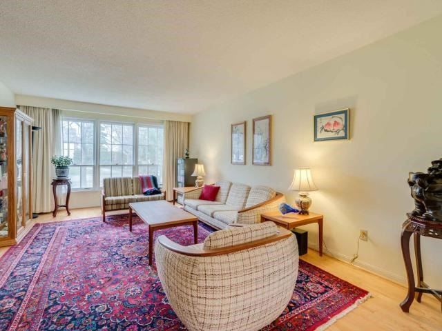 2068 Mississauga Rd, Mississauga, L5H2K6 | Image 3