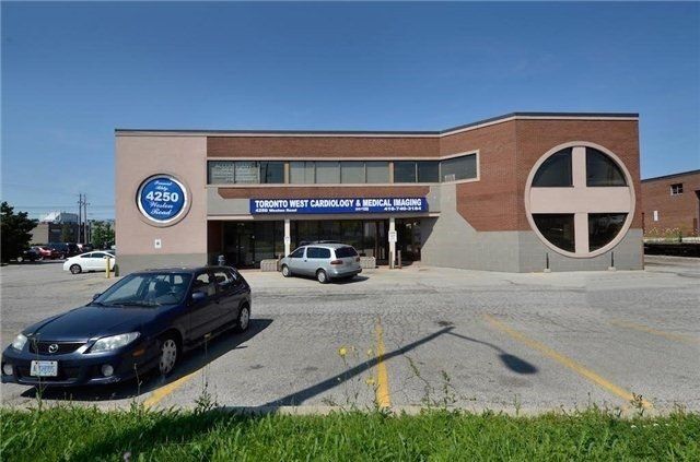 210 - 4250 Weston Rd, Toronto, M9L1W9 | Image 2