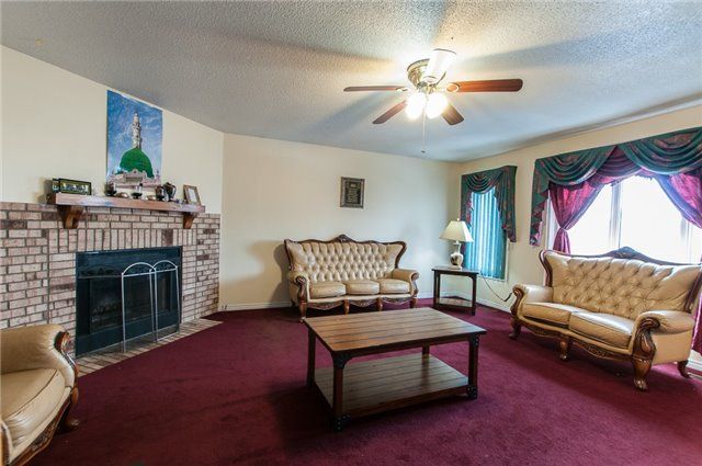 52 Timberlane Dr, Brampton, L6Y 4B6 | Image 3