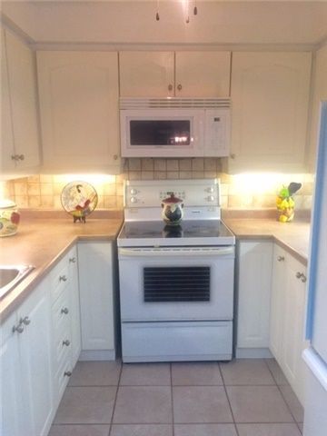 1607 - 1535 Lakeshore Rd E, Mississauga, L5E3E2 | Image 2