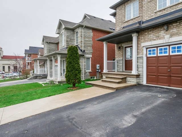 18 Saint Eugene St, Brampton, L6Y0K9 | Image 2