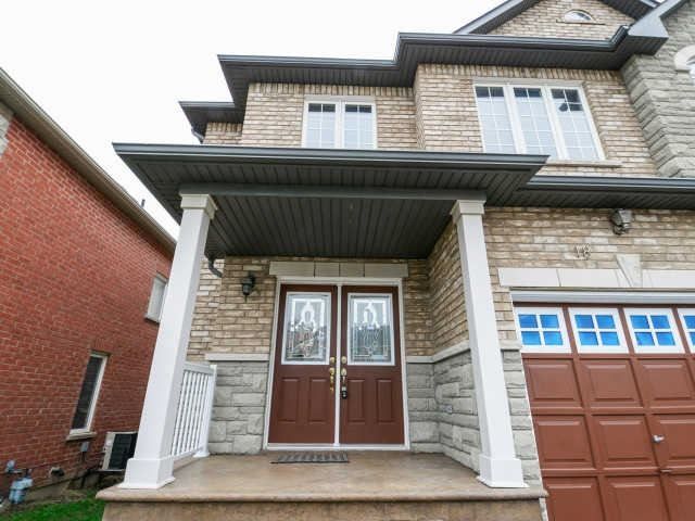 18 Saint Eugene St, Brampton, L6Y0K9 | Image 3