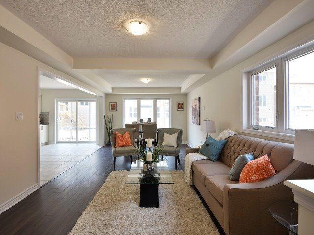 299 Gooding Cres, Milton, L9E 0A9 | Image 3