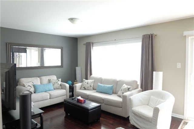 1034 Diefenbaker St, Milton, L9T8H2 | Image 3