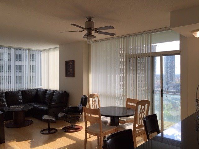 1909 - 3939 Duke Of York Blvd, Mississauga, L5B4N2 | Image 3