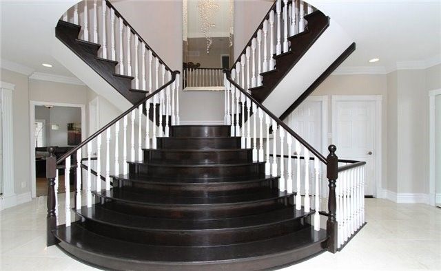 4622 Hewicks Lane, Mississauga, L5M3L8 | Image 3