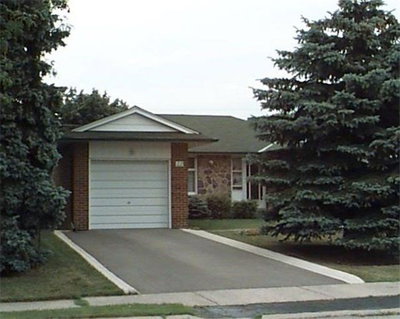 Detached House sold at 22 Arbroath Crescent, Toronto, Ontario, M9C2T1 - Markland Wood - MLS: W3499191