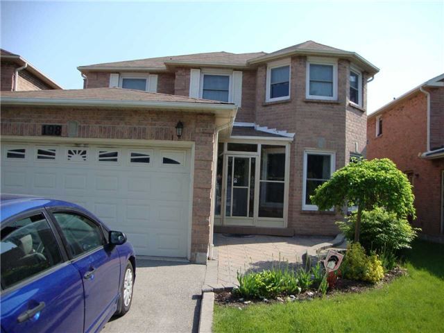 198 Harrowsmith Dr, Mississauga, L5R1R9 | Image 2