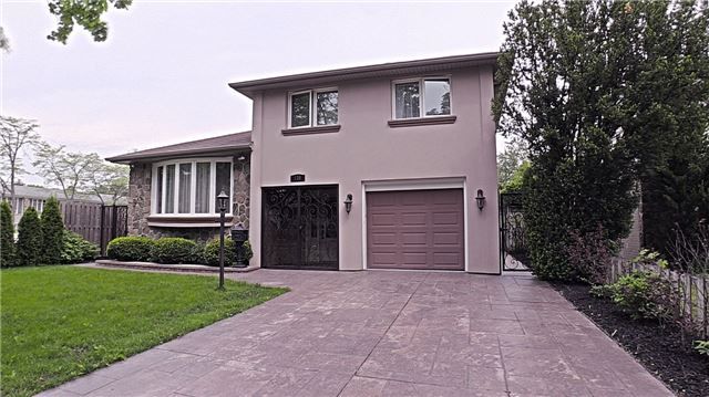 130 Carsbrooke Rd, Toronto, M9C3C8 | Image 2