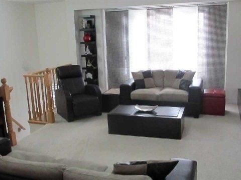 1 - 3025 Destination Dr, Mississauga, L5M0P3 | Image 3