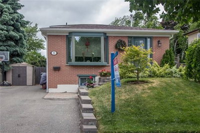 Detached House sold at 8 Sutherland Avenue, Brampton, Ontario, L6V2H44 - Madoc - MLS: W3520320