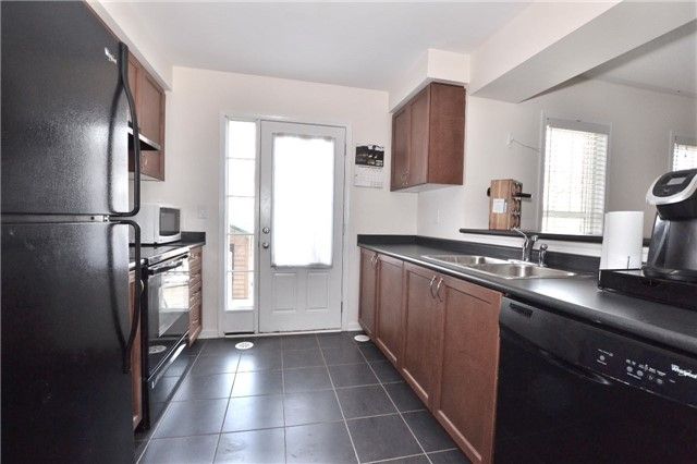 562 Pharo Pt, Milton, L9T8H7 | Image 3