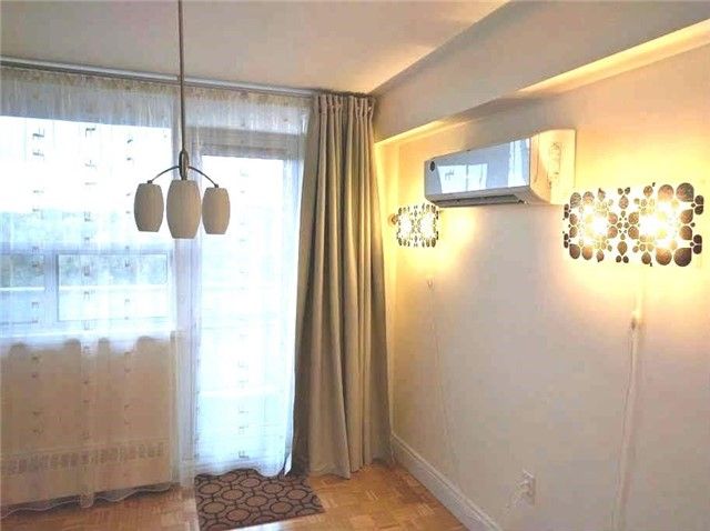 Room1