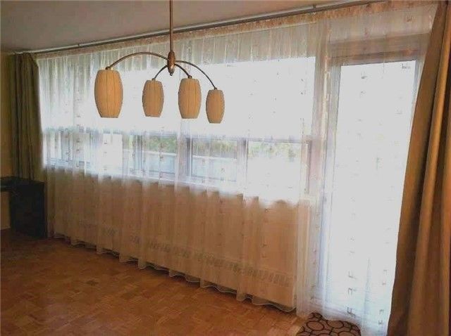 Room2