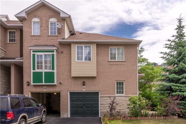 21 Pioneer Ave, Toronto - Mount Dennis image-0-0