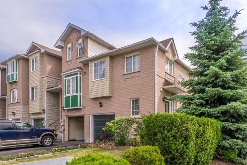 Townhouse sold at 21 Pioneer Avenue, Toronto, Mount Dennis, M6M5H8 - MLS: W3531831