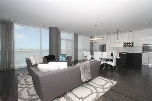 Room1