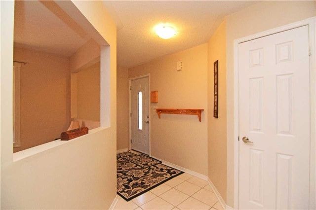 334 Perry Rd, Orangeville, L9W4Z1 | Image 2