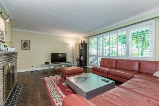 5 Crediton Crt, Toronto, M9B3B9 | Image 3