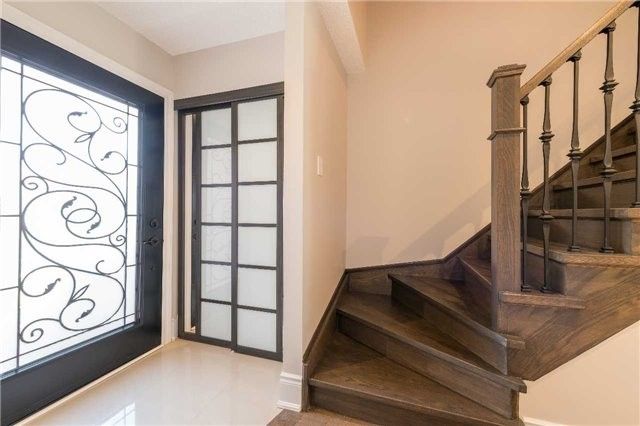 74 Atkins Circ, Brampton, L6X4B4 | Image 2