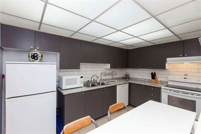Unit 405 — 145 Hillcrest Ave, Mississauga - Cooksville image-0-3