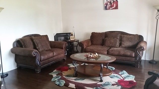 4569 Sandford Farm Dr, Mississauga, L5V0C2 | Image 2