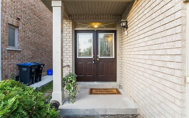 123 Morningmist St, Brampton, L6R2A9 | Image 2
