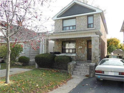 Detached House sold at 15 Denison Road, Toronto, Ontario, M9N1B9 - Weston - MLS: W3567698
