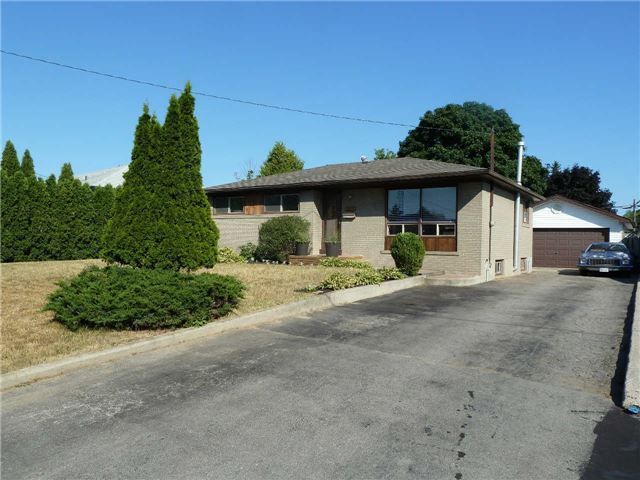 1298 Pinegrove Rd, Oakville, L6L2X3 | Image 3