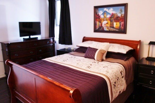 1405 - 4 Lisa St, Brampton, L6T4B6 | Image 3