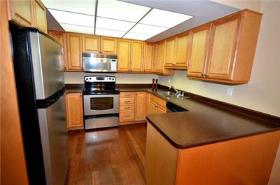 Unit 311 — 310 Mill St, Brampton - Brampton South image-0-4