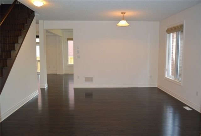 38 Elwin Rd, Brampton, L6X5K3 | Image 3