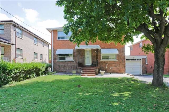 11 Sparta Rd, Toronto, M6L2M4 | Image 2