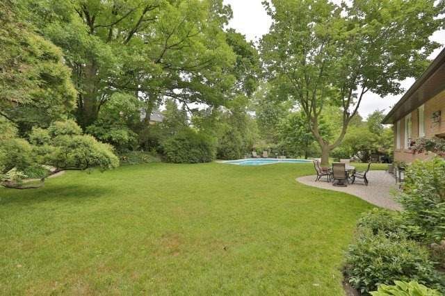 231 Wedgewood Dr, Oakville, L6J4R6 | Image 3