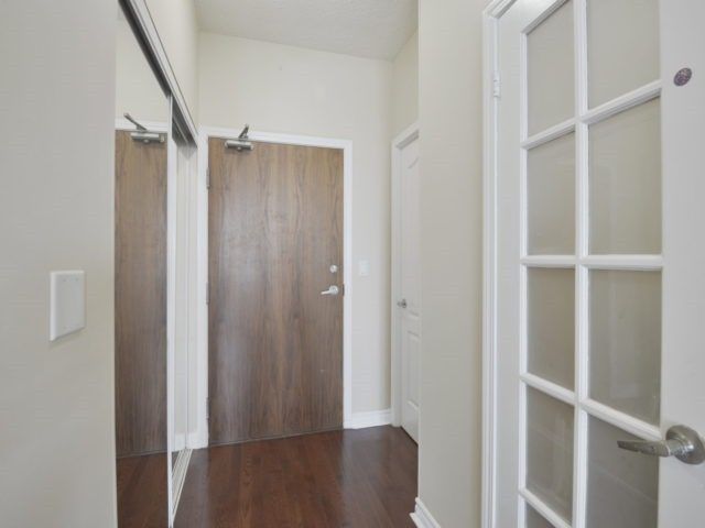 2404 - 1 Elm Dr W, Mississauga, L5B3C2 | Image 3