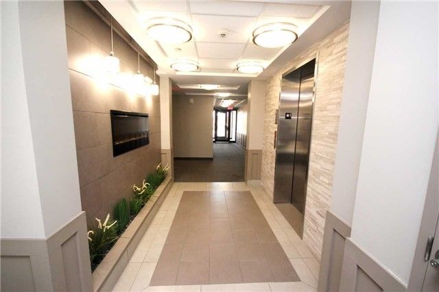 106 - 1045 Nadalin Hts, Milton, L9T8R5 | Image 3