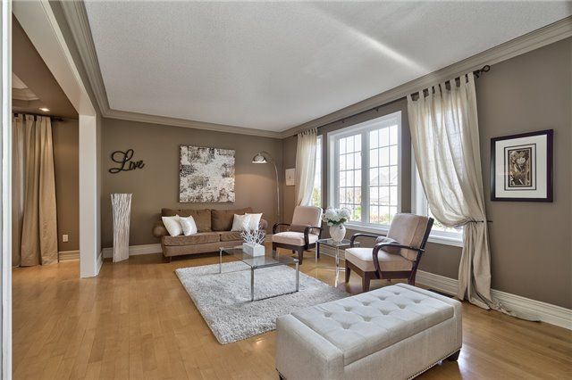2326 Rockingham Dr, Oakville, L6H7J4 | Image 3