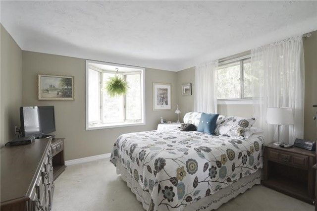 5361 Bromley Rd, Burlington, L7L3G6 | Image 3