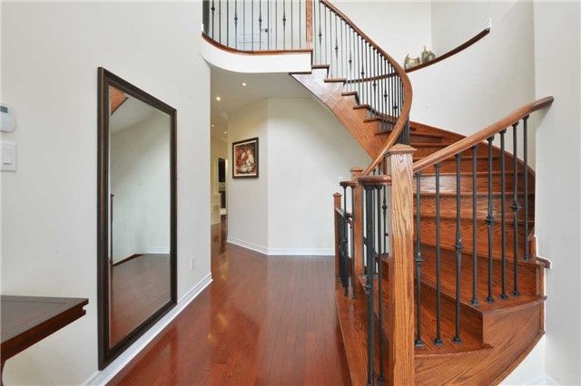 38 Riverglen St, Brampton, L6P3C1 | Image 3