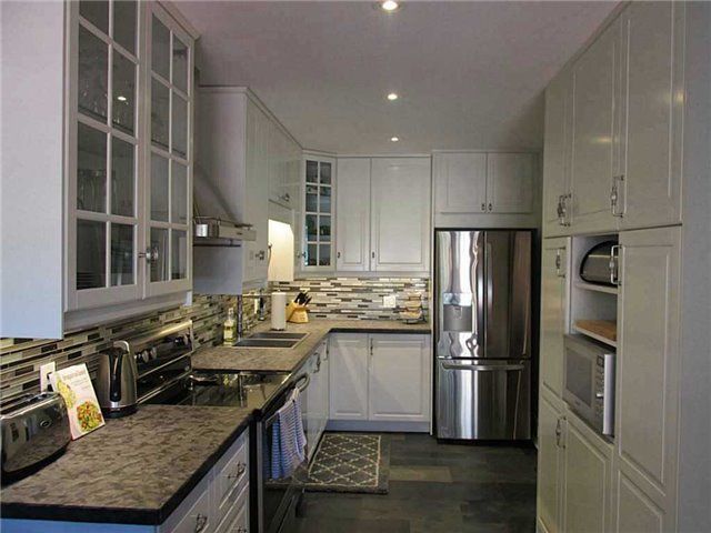 2222 Munn's Ave, Oakville, L6H3Mb | Image 3